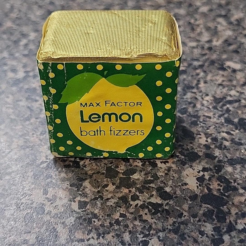 VINTAGE Max Factor Lemon  BATH‎ FIZZERS 1.6oz England